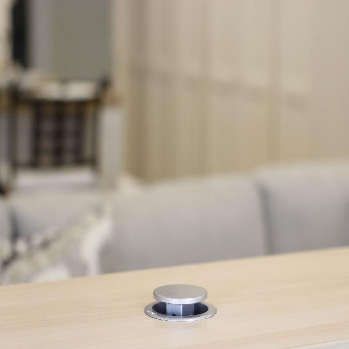 Compact, Glossy Silver, White, Pop Up Power Point